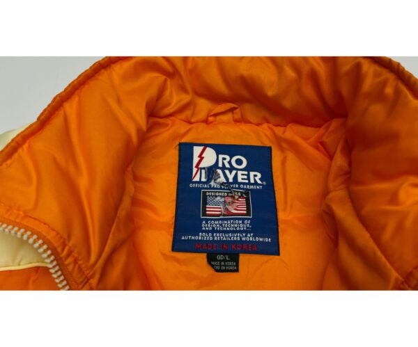 90's University of Tennessee Pro Player Puffer Jacket Large - Image 3