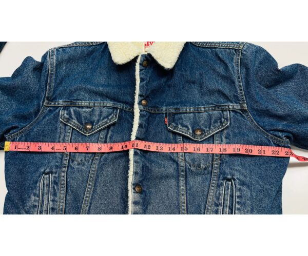 Levi's Denim Sherpa Trucker Jacket – Made in USA – Medium Wash - Image 7