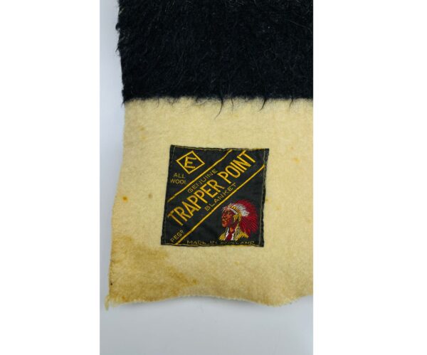 AUTHENTIC Vintage Midcentury Trapper Point Wool Blanket - Image 2