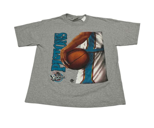 Detroit Pistons 90's T-shirt NBA Basketball Size XL